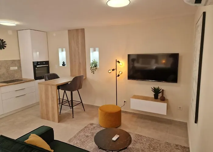 Mare With Private Garden And Jacuzzi