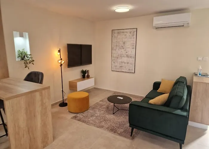 Mare With Private Garden And Jacuzzi 아파트 빈쿠란