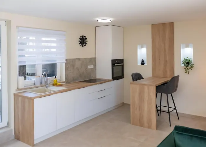 Mare With Private Garden And Jacuzzi