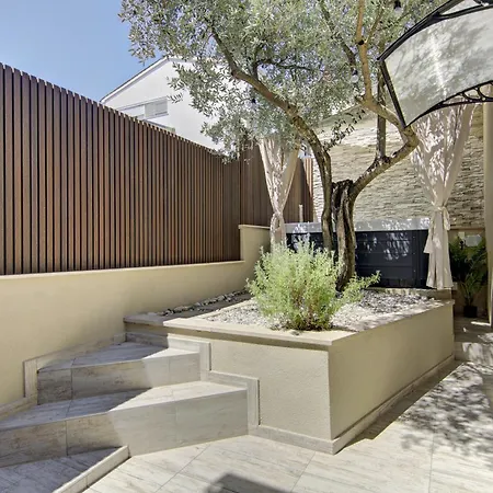 Appartement Mare With Private Garden And Jacuzzi