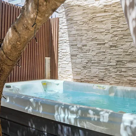 Appartement Mare With Private Garden And Jacuzzi