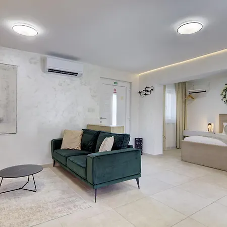 Appartement Mare With Private Garden And Jacuzzi Vinkuran